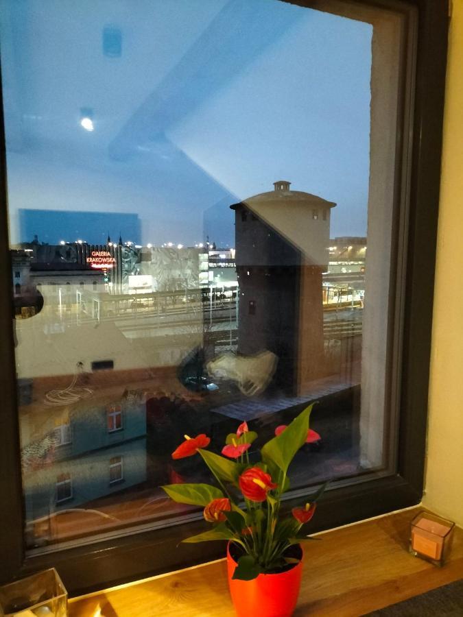 Uroczy Apartament W Centrum Krakowa Экстерьер фото