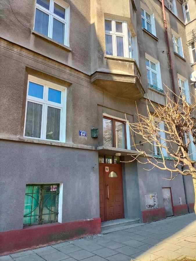 Uroczy Apartament W Centrum Krakowa Экстерьер фото