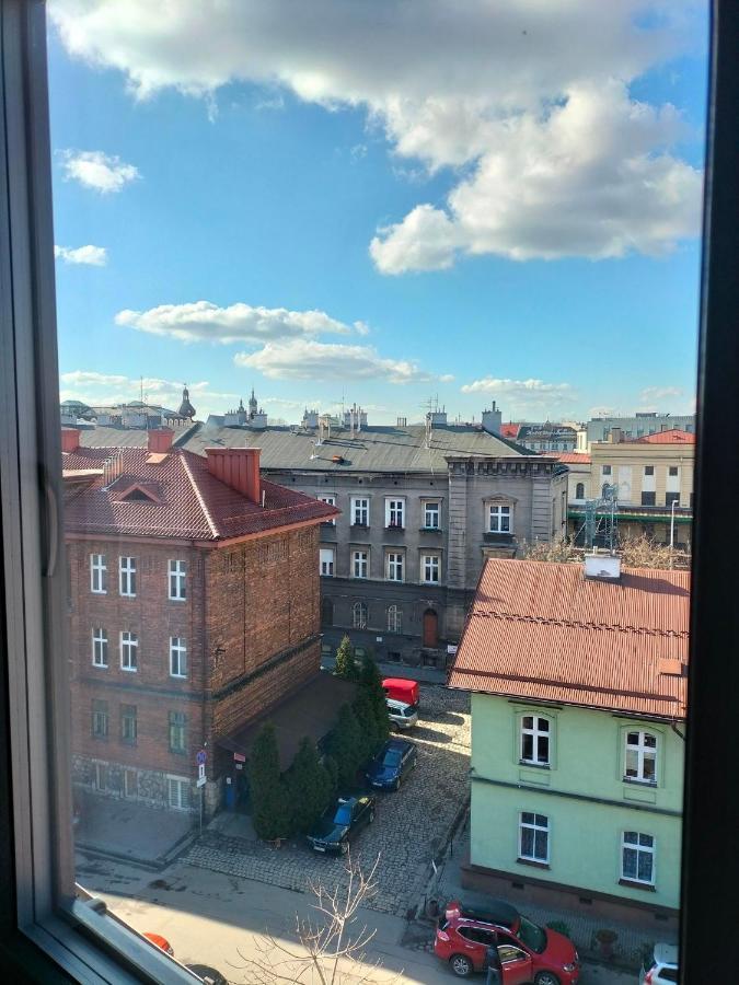Uroczy Apartament W Centrum Krakowa Экстерьер фото